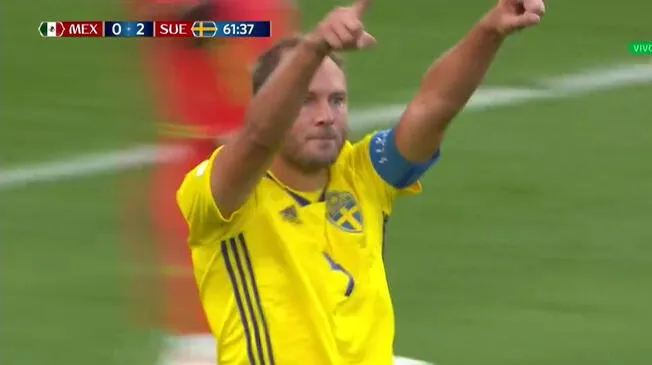 Andreas Granqvist celebra el 2-0 de Suecia ante México.