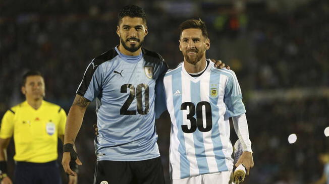 Luis Suárez y Lionel Messi durante un Uruguay-Argentina.