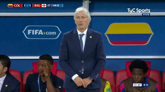 El sufrimiento de Pékerman en la definición por penales de la selección colombiana.