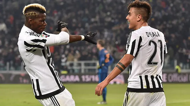 Paulo Dybala y Paul Pogba celebrando un gol en la Juventus. | Foto: EFE