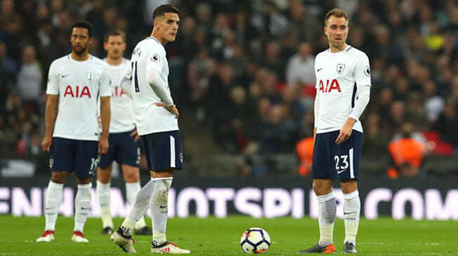 Erik Lamela felicitó a Hugo Lloris por la conquista del anhelado trofeo de la Copa del Mundo.