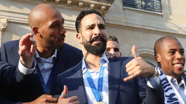 El futbolista del Olympique de Marsella renunció al Selección de Francia tras ganar la Copa del Mundo en Rusia 2018. 