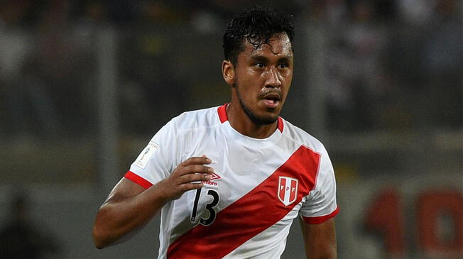 Renato Tapia: jugador de selección peruana afronta problema con Umbro