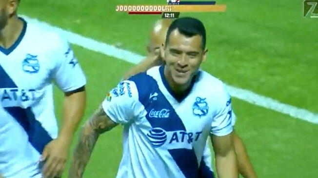 Daniel Arreola marca el 1-0 para Puebla.