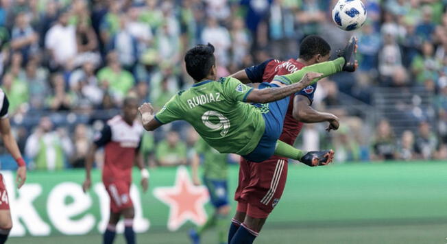 Raúl Ruidíaz: delantero de selección peruana y su acrobática acción con el Seattle Sounders en la MLS 
