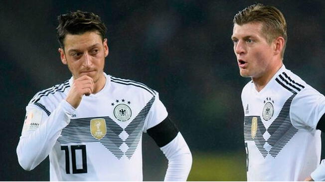Toni Kroos sobre Mesut Özil: "Es un estúpido, él sabe muy bien que en la selección no hay racismo"
