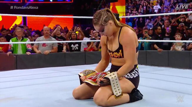 WWE: Ronda Rousey y su emotivo mensaje tras ganar el título femenino de Raw.