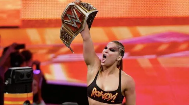 La WWE planea un reinado largo para Ronda Rousey, dada la buena aceptación desde el público.