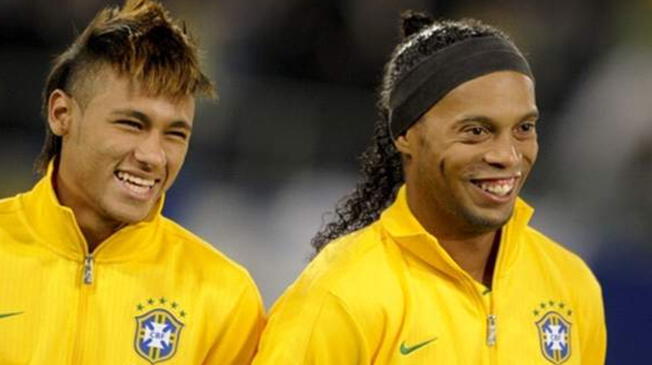 Ronaldinho aseguró que quiere que Neymar regrese al Barcelona