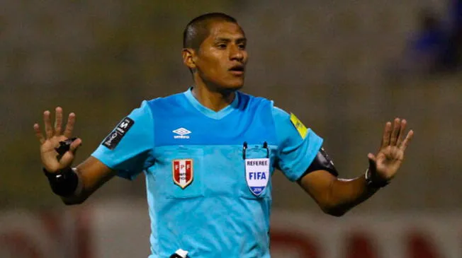 Árbitro Michael Espinoza sufrió agresión durante el Comerciantes Unidos vs Ayacucho FC.