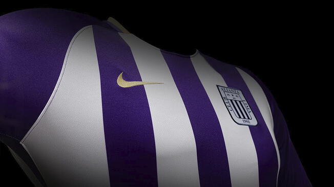 Alianza Lima presentó la camiseta Blanquimorada que usará en todo octubre