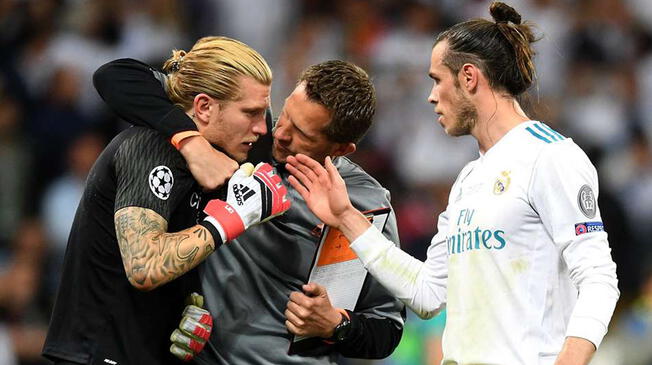 Gareth Bale consolando a Loris Karius tras la final de Kiev. 