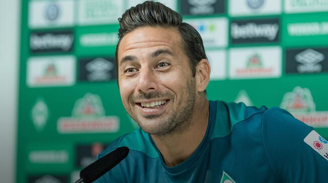 Claudio Pizarro y el mensaje que dejó al DT de Werder Bremen