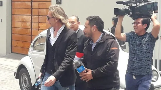 Ricardo Gareca fue a la fiscalía por demanda de Paolo Guerrero al Swissotel