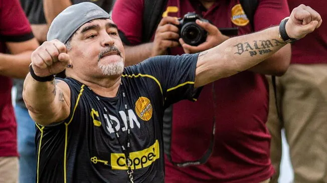 Diego Armando Maradona celebró tercera victoria de Dorados de Sinaloa, ""Yo no vendo humo, yo vendo trabajo", dijo. 