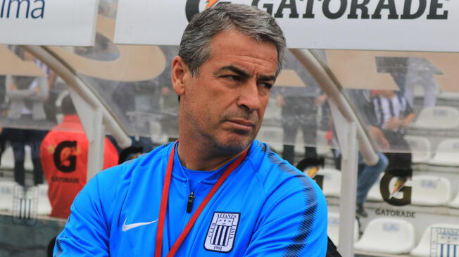 Pablo Bengoechea reclama por la seguidilla de partidos tras derrota de Alianza Lima.
