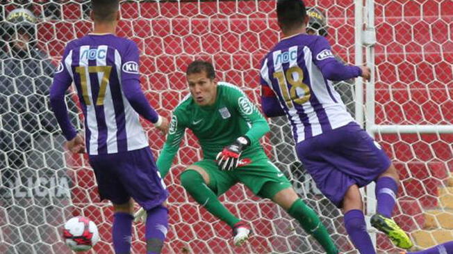 Leao Butrón renovó por todo el 2019 con Alianza Lima. 