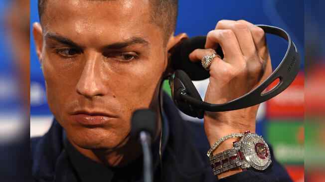 Cristiano Ronaldo lució reloj con valorizado en 2 millones, en conferencia de prensa