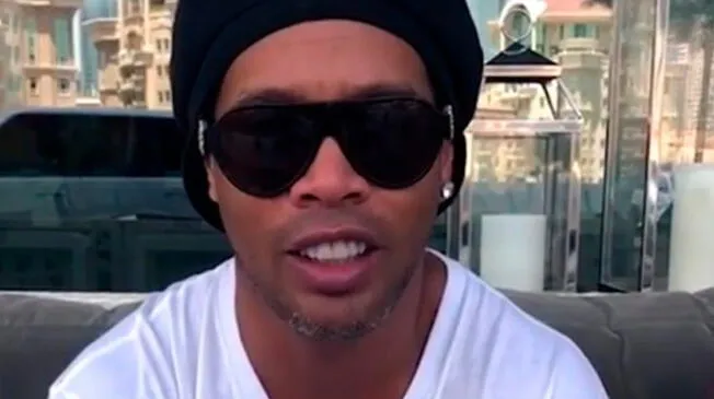 Ronaldinho en problemas: juez brasileño le retiro el pasaporte por no pagar una multa