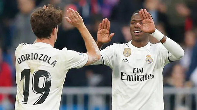 Real Madrid le ganó 2-0 a Real Valladolid por la décimo primera jornada de la Liga Santander en el Santiago Bernabéu