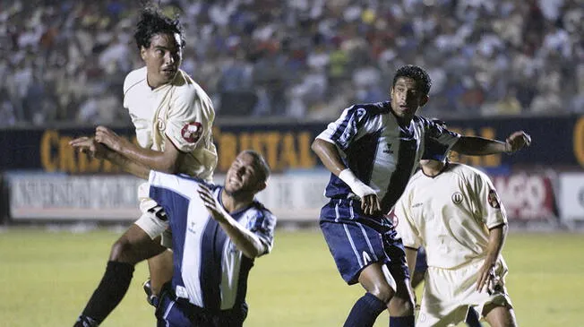Mannucci vs César Vallejo: "Chemo" Del Solar celebró un título en la cara de José Soto en el 2002
