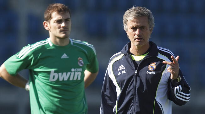 Iker Casillas y José Mourinho, durante su etapa en el Real Madrid.