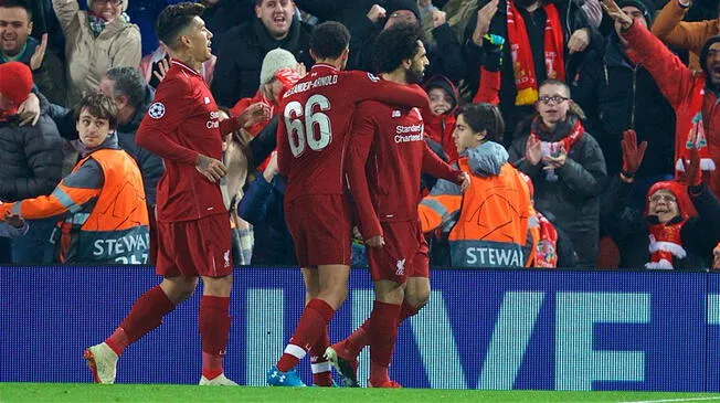 Liverpool venció a Napoli y clasificó a octavos en la Champions League.