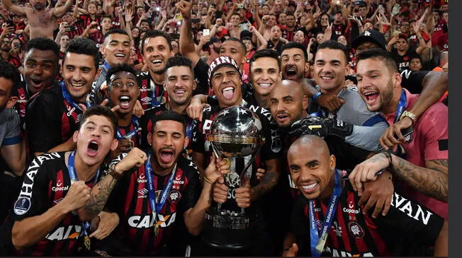 Atlético Paranaense campeón de la Copa Sudamericana tras vencer por penales a Junior de Barranquilla 