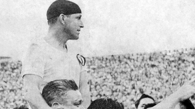 Lolo Fernández: Universitario recuerda el triunfo 5-3 sobre el Racing Club con gran actuación de Lolo