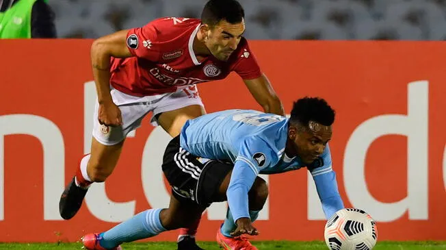 Nilson Loyola no siente como fracaso momento que viven en la Copa Libertadores Foto: AFP