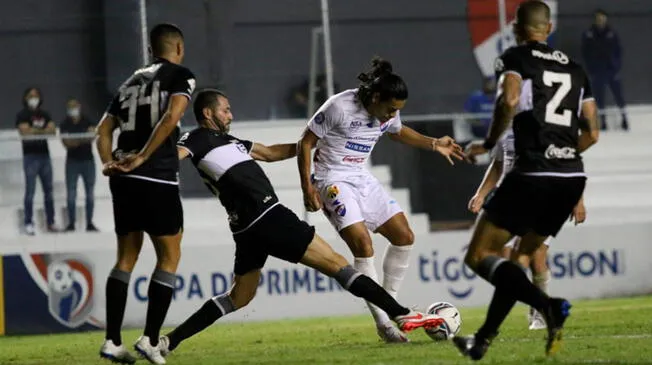Nacional le dio vuelta al marcador ante Olimpia por la liga paraguaya.