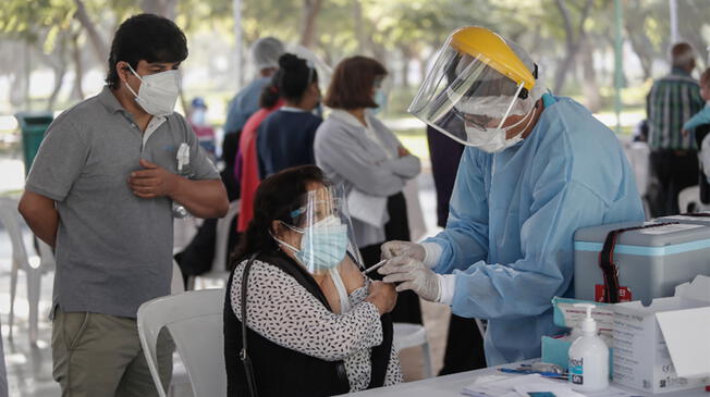 El 31 de mayo comenzará la vacunación a personas de 60 a 64 años