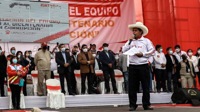 Pedro Castillo anunció a su equipo técnico en Puente Piedra.