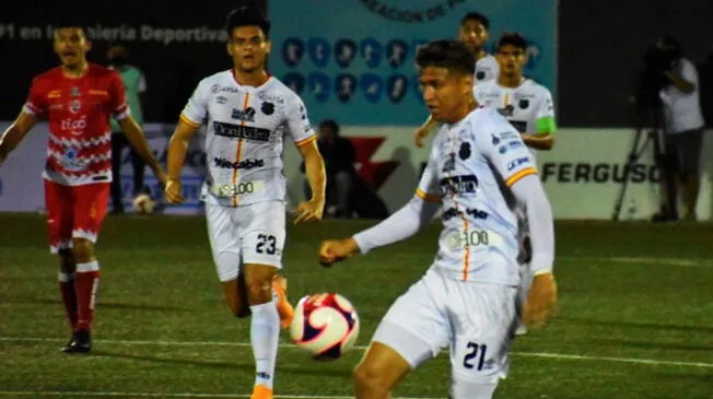 Herediano vs Santos de Guápiles se enfrentan por la semifinal Liga Promérica