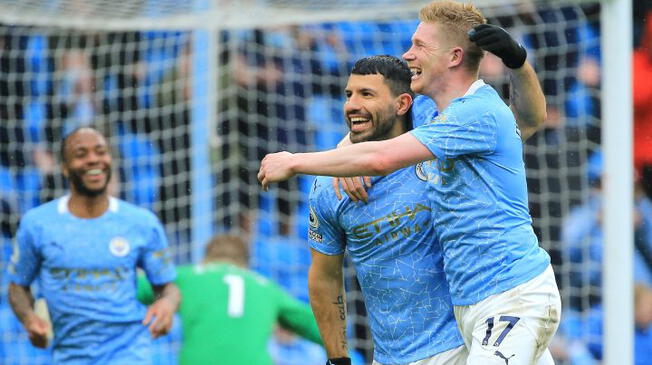 Sergio Agüero tras anotar el 4-0 de Manchester City sobre Everton