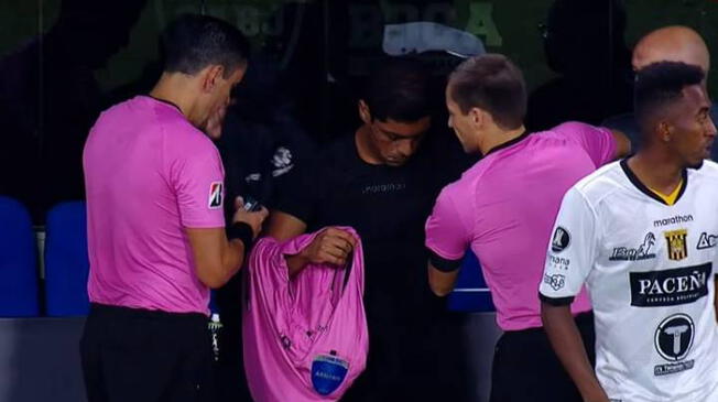 Árbitro principal del Boca vs The Strongest tuvo que ser sustituido.