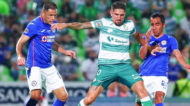 Cruz Azul choca con Santos Laguna en la final de Liga MX