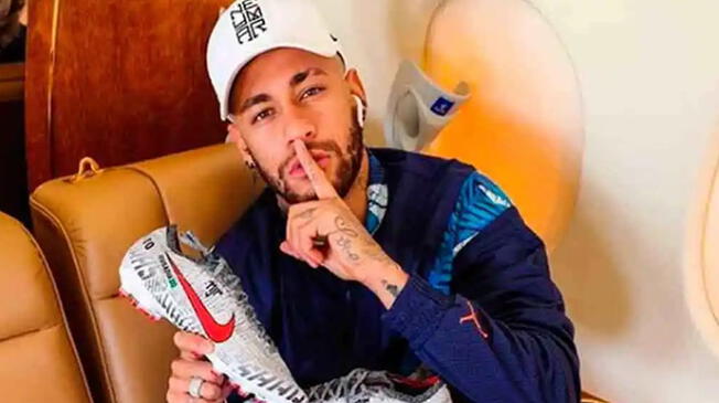 Neymar salió a responder acusaciones de Nike.