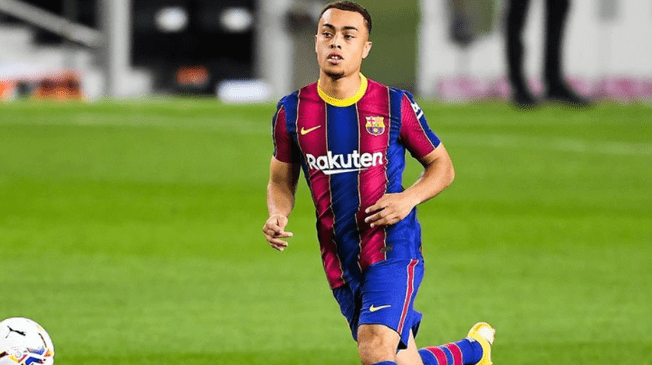 Sergiño Dest no se moverá del Barcelona