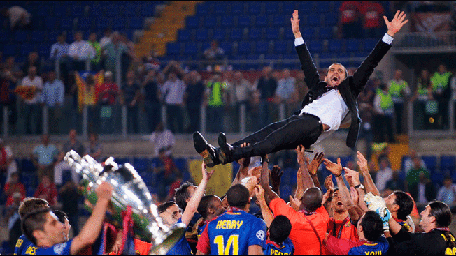 Pep Guardiola celebrando la Champions League del 2009 con Barcelona.