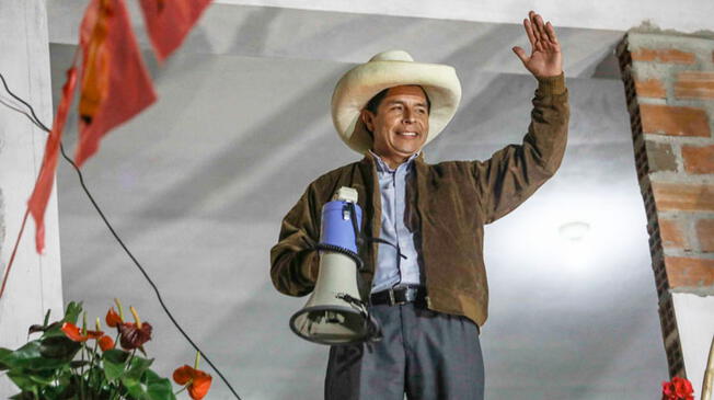 Pedro Castillo se va afianzando en el primer lugar de las votaciones en Perú.