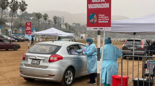 Vacunacar inmuniza contra la COVID-19 a ciudadanos en la Costa Verde