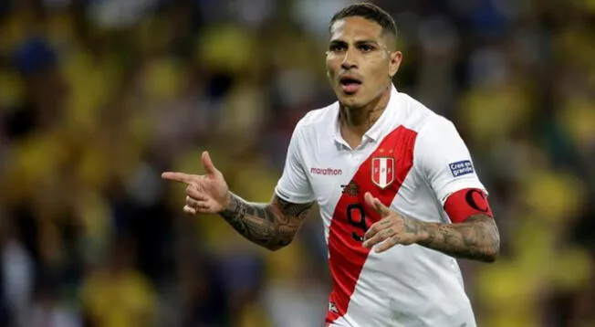 Paolo Guerrero asistió a la Videna para apoyar a sus compañeros.