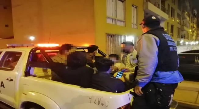 COVID-19: policía interviene a más de 30 jóvenes en fiesta clandestina del Callao