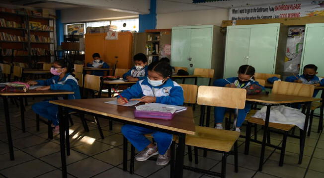 Tras el cambio de semáforo las clases volverán a ser en línea