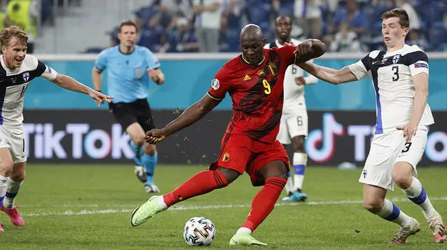 Romelu Lukaku anotó un golazo en la victoria de Bélgica.