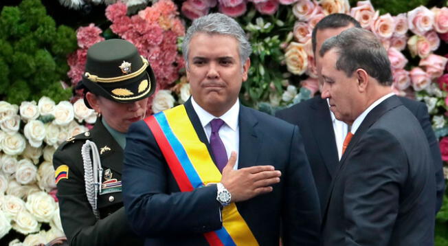 Atacan a tiros el helicóptero en el que viajaba el presidente de Colombia Iván Duque