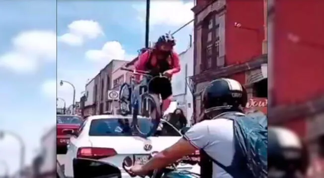 La ciclista pasó por encima del auto como forma de protesta