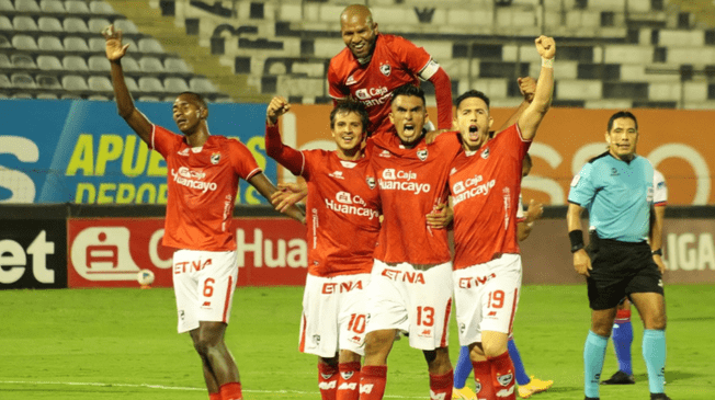 Cienciano está de aniversario y presentó nueva camiseta