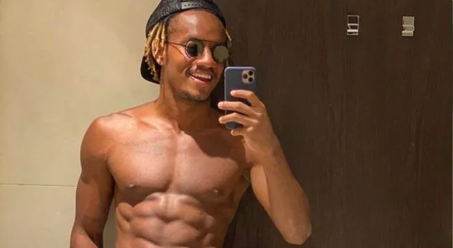 André Carrillo disfruta sus "noches de verano"